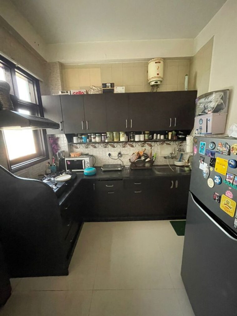 Kitchen, tata-primanti-executive-apartments 4 Bedroom 2905 Sq.Ft. Apartment In Sector 72 Gurgaon 10372403
