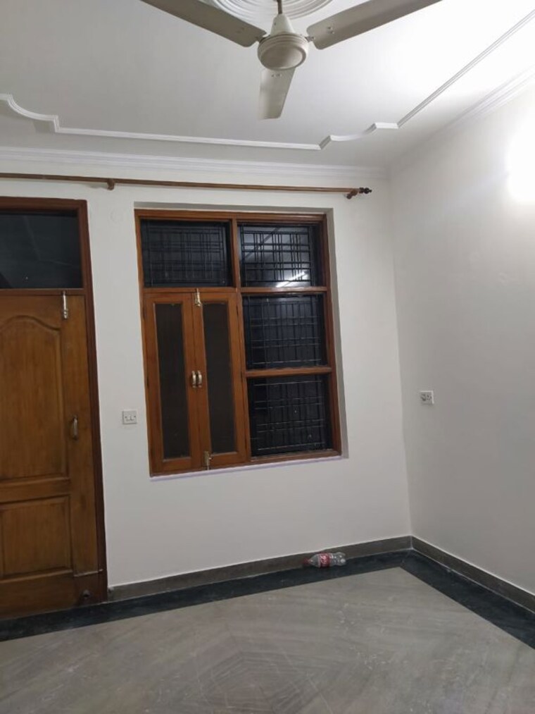 Room, sector 31 3 Bedroom 2100 Sq.Ft. Builder Floor In Sector 31 Gurgaon 10372417