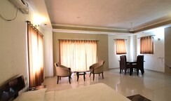 6+ BHK + Servant Room Independent House For Sale in DLF Phase IV