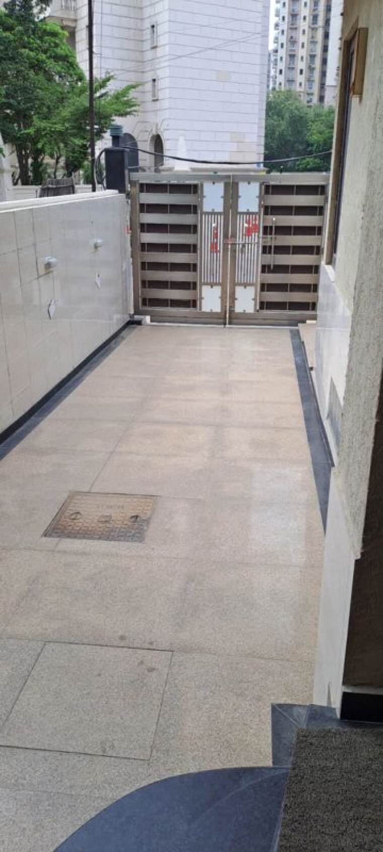 Balcony, dlf-city-phase-iv 6+ Bedroom 360 Sq.Yd. Independent House In Dlf Phase iv Gurgaon 10372439