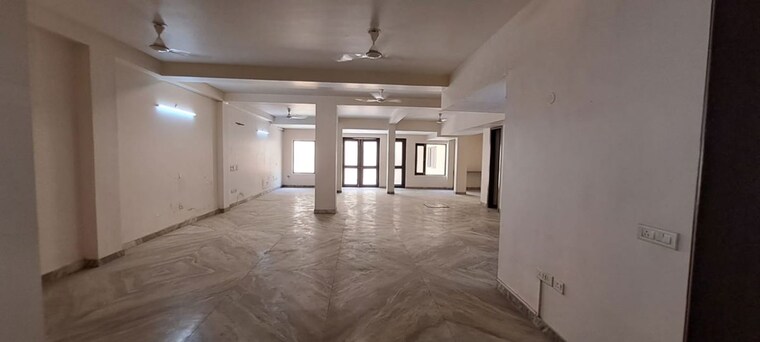 Room, dlf-city-phase-iv 6+ Bedroom 360 Sq.Yd. Independent House In Dlf Phase iv Gurgaon 10372439