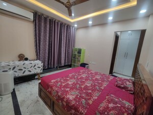 Bedroom in 3 BHK Builder Floor at Sector 45 – for Rent
