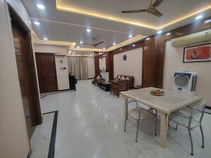 Living Room in 3 BHK Builder Floor at Sector 45 – for Rent