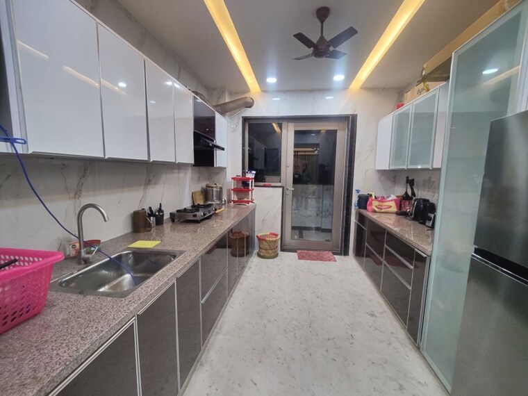 Kitchen, sector 45 3 Bedroom 2200 Sq.Ft. Builder Floor In Sector 45 Gurgaon 10372440
