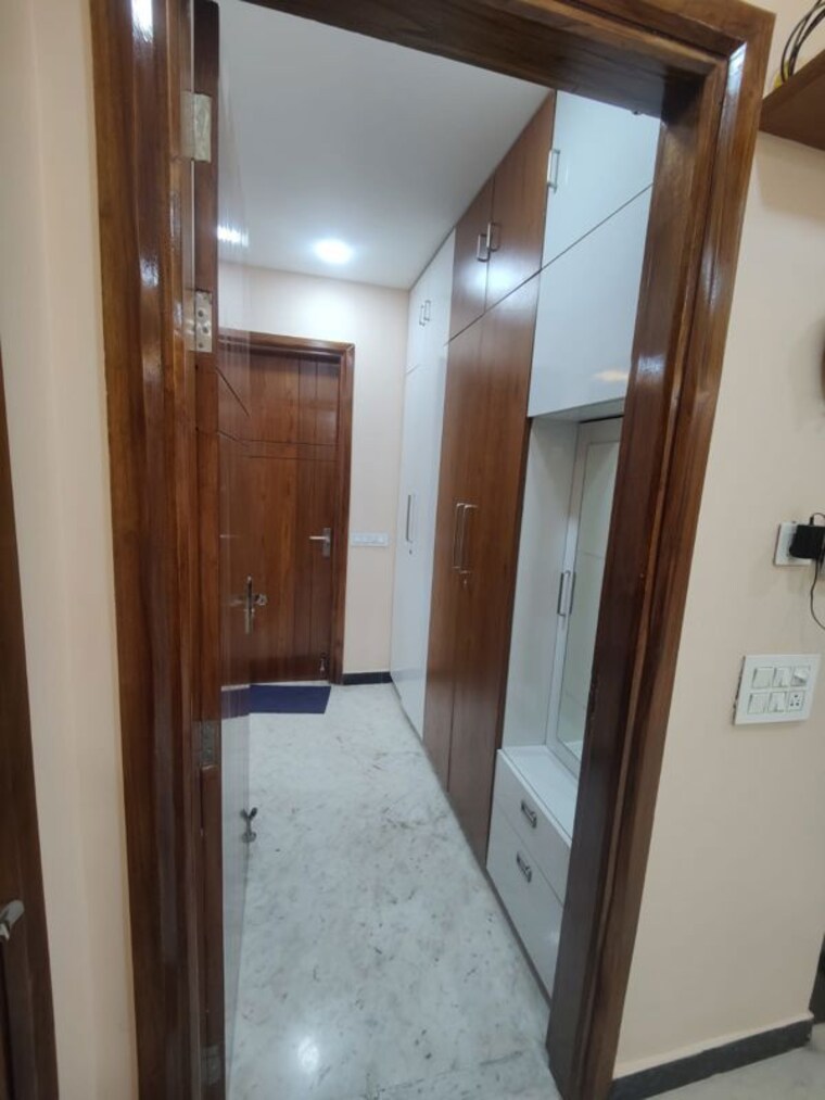 Room, sector 45 3 Bedroom 2200 Sq.Ft. Builder Floor In Sector 45 Gurgaon 10372440