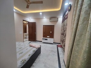 Building Lobby in 3 BHK Builder Floor at Sector 45 – for Rent