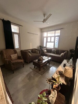 Living Room in 3.5 BHK Apartment at Sabzaar Apartments, Sector 45 – for Sale