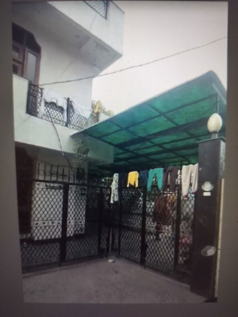 Bedroom, sector 22 4 Bedroom 30 Sq.Mt. Villa In Sector 22 Noida 10372546