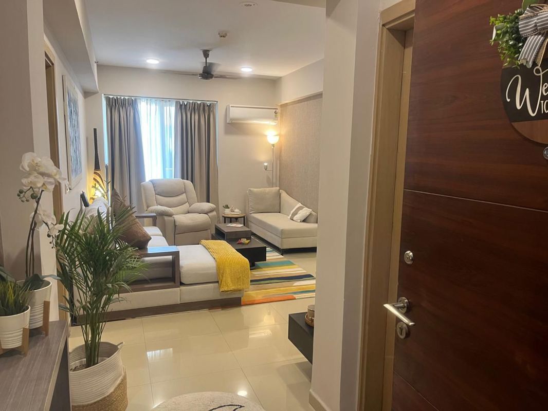 3.5 BHK + Pooja Room,Servant Room,Study Room 1930 Sq.Ft. Apartment in DLF New Town Heights II