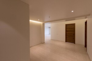 Room in 4 BHK Apartment at Sunteck Signature Island, Bandra Kurla Complex – for Rent