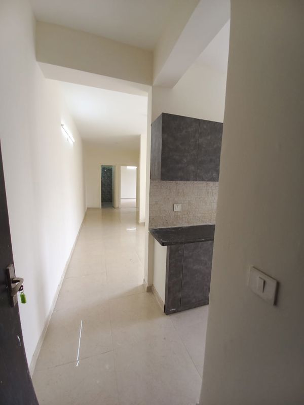 2 BHK + Extra Room 700 Sq.Ft. Apartment in Signature The Millennia 2