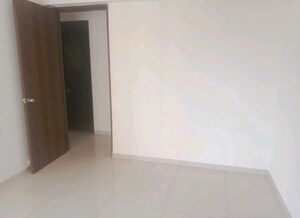 Room in 1.5 BHK Apartment at Dosti West County, Balkum Pada – for Rent