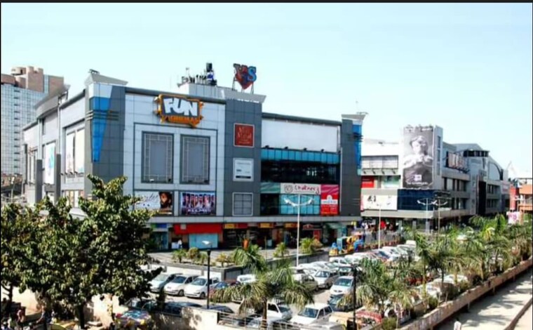 Exterior View, swasthya vihar Commercial Showroom 2200 Sq.Ft. In Swasthya Vihar Delhi 10372598