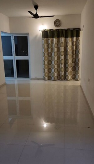 Room in 2.5 BHK Apartment at Teerth Avila, Sus – for Rent