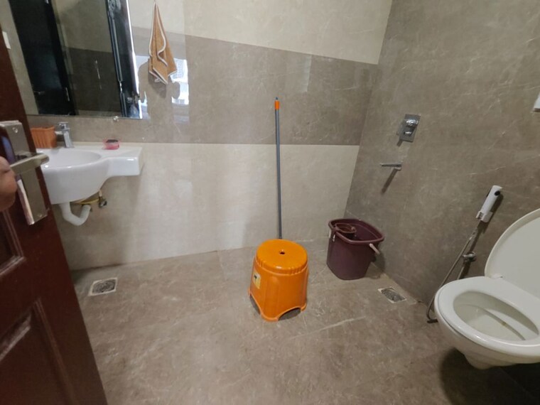 Bathroom, paramount-hill-county 2 Bedroom 1300 Sq.Ft. Apartment In Kondapur Hyderabad 10372606
