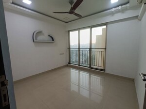 Room in 3 BHK Apartment at Rustomjee Athena, Majiwada – for Rent
