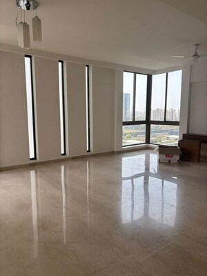 Room in 3 BHK Apartment at M3M Golf Estate, Sector 65 – for Sale