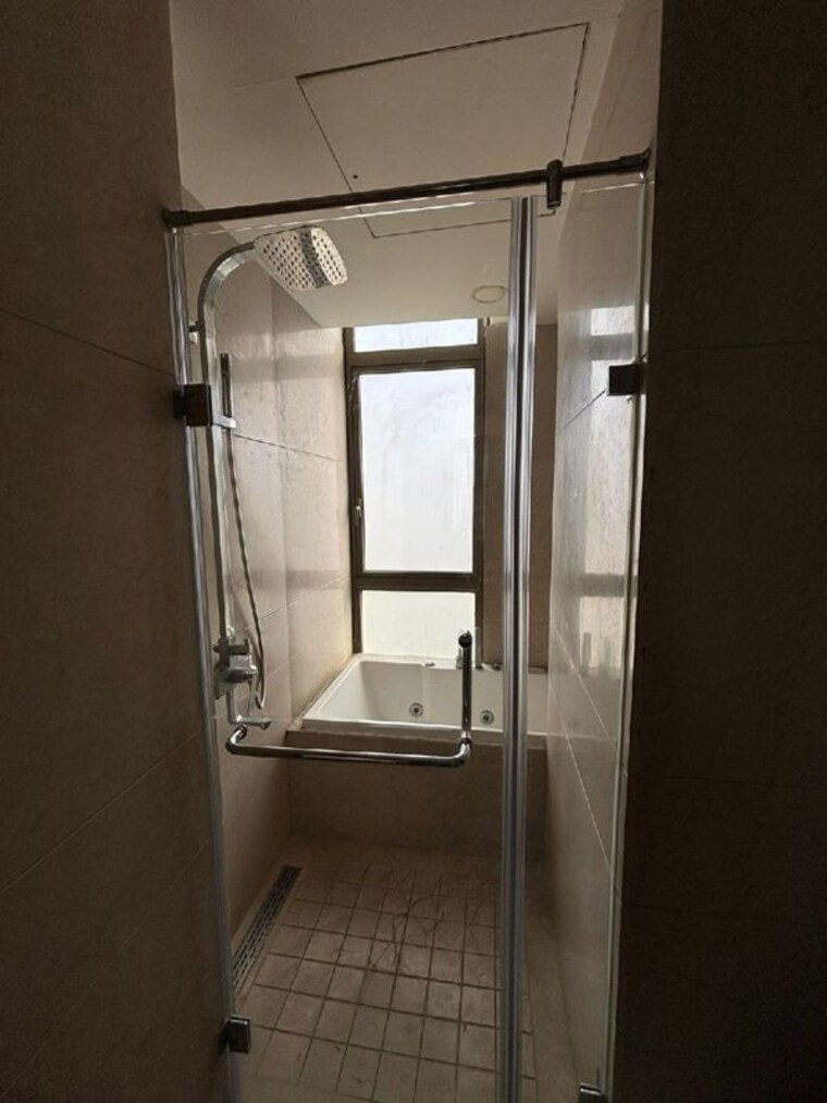 Bathroom, m3m-golf-estate 3 Bedroom 3494 Sq.Ft. Apartment In Sector 65 Gurgaon 10371412