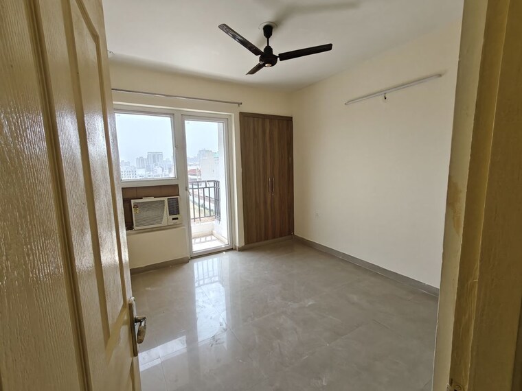 Room, mapsko-paradise 2 Bedroom 1050 Sq.Ft. Apartment In Sector 83 Gurgaon 10372642