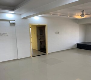 Room in 2 BHK Apartment at Sion East – for Rent