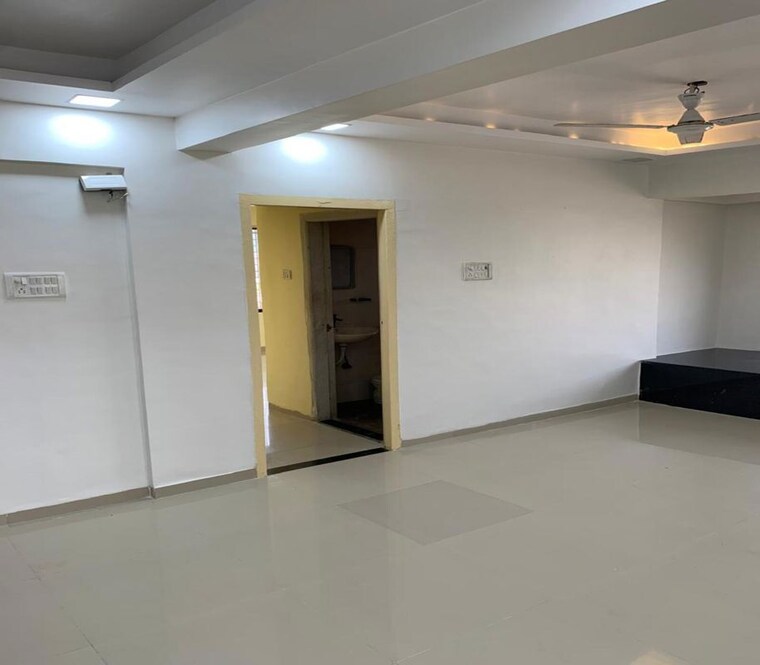 Room, sion east 2 Bedroom 800 Sq.Ft. Apartment In Sion East Mumbai 10372645