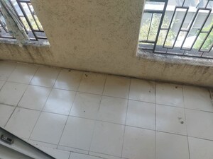 Furnished Amenities in 1 BHK Apartment at Thane West – for Rent