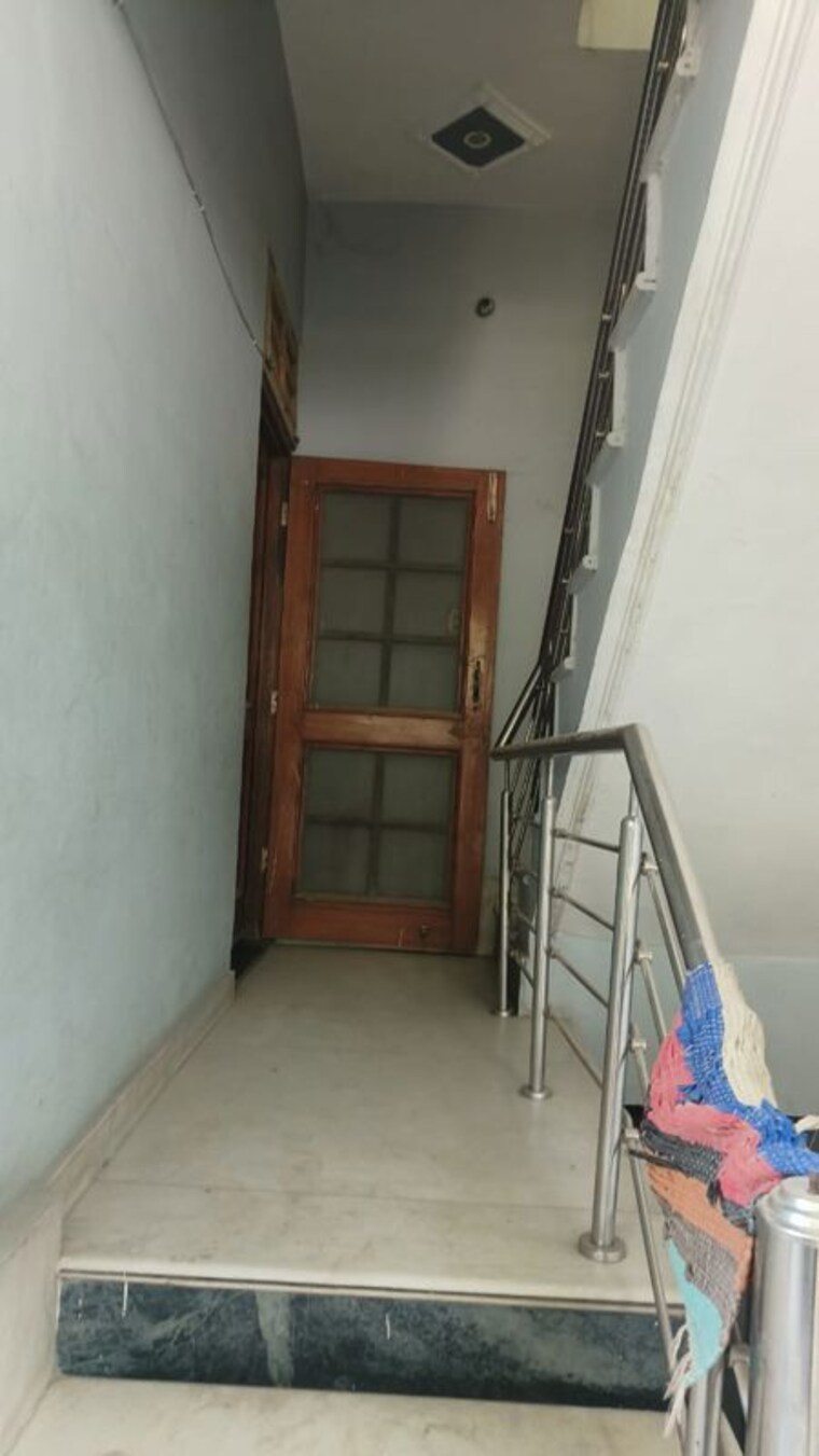 undefined, sector 22 3.5 Bedroom 30 Sq.Mt. Villa In Sector 22 Noida 10372662