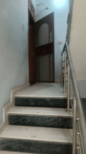 Furnished Amenities in 3.5 BHK Villa at Sector 22 – for Sale