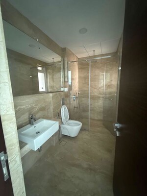 Bathroom in 5 BHK Apartment at Raheja Imperia, Worli – for Rent