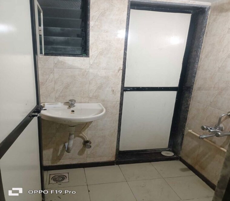 Bathroom, dadar east 1 Bedroom 650 Sq.Ft. Apartment In Dadar East Mumbai 10372704