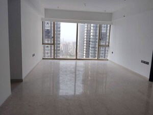 Room in 5 BHK Apartment at Lodha Kiara, Worli – for Rent