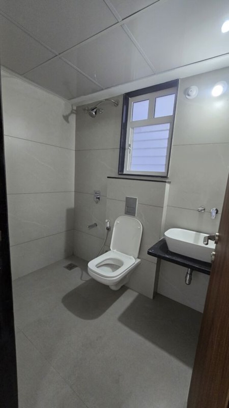 Bathroom, pristine-allure 2 Bedroom 1000 Sq.Ft. Apartment In Kharadi Pune 10372688