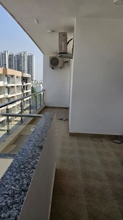 4 BHK + Servant Room Builder Floor For Sale in SS Linden