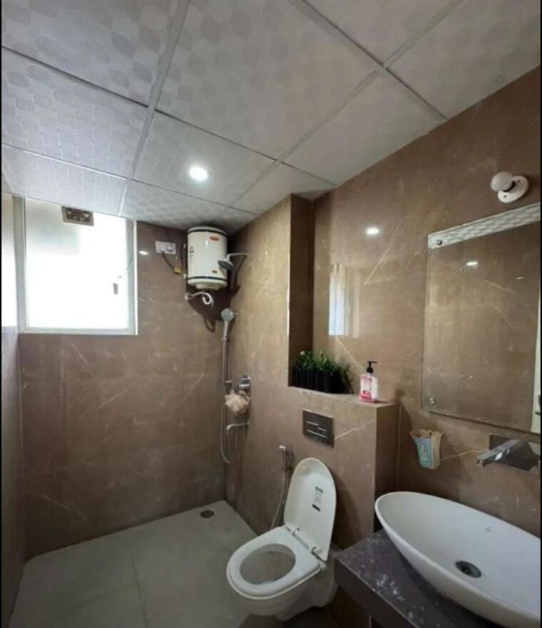 Bathroom, la-prisma 3 Bedroom 1500 Sq.Ft. Apartment In Dhakoli Zirakpur 10372778