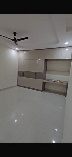 Room in 3 BHK Apartment at My Home Sayuk, Tellapur – for Rent