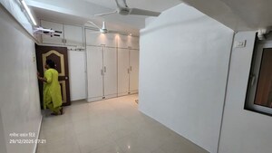 Room in 2 BHK Apartment at Mahindra Alcove, Chandivali – for Rent