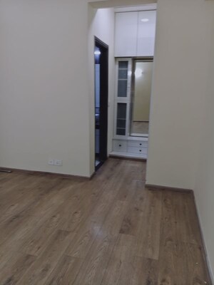 Room in 3.5 BHK Apartment at 3C Lotus Panache, Sector 110 – for Rent