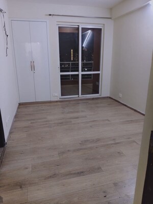 Room in 3.5 BHK Apartment at 3C Lotus Panache, Sector 110 – for Rent