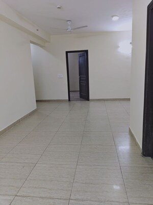 Room in 3.5 BHK Apartment at 3C Lotus Panache, Sector 110 – for Rent