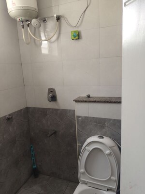 Bathroom in 2 BHK Apartment at Sri Sai Residency Kadubeesanahalli, Kadubeesanahalli – for Rent