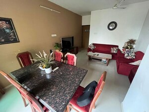 Furnished Amenities in 2 BHK Apartment at Rustomjee Urbania Acura, Thane West – for Rent