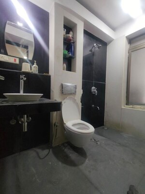 Team Area in 3 BHK Apartment at Lodha Luxuria, Majiwada – for Rent