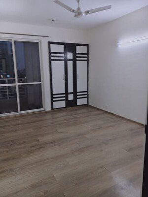 Room in 4 BHK Apartment at 3C Lotus Panache, Sector 110 – for Rent