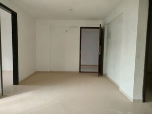 Room in 3 BHK Apartment at Saritha Serene, Gunjur – for Sale