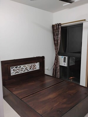 Furnished Amenities in 1 BHK Apartment at Lodha Crown Quality Homes, Majiwada – for Rent