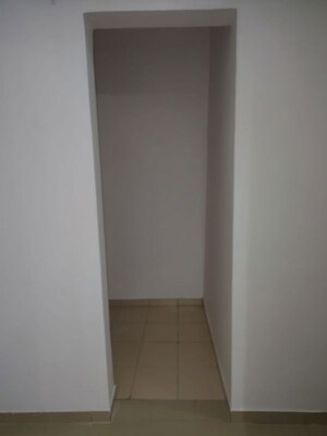 Furnished Amenities in 3.5 BHK Apartment at DLF New Town Heights I, Sector 90 – for Rent