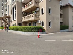 3.5 BHK + Pooja Room,Servant Room Apartment For Rent in DLF New Town Heights I
