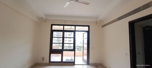 Room in 5 BHK Apartment at Eros Royale Retreat III, Charmwood Village – for Sale