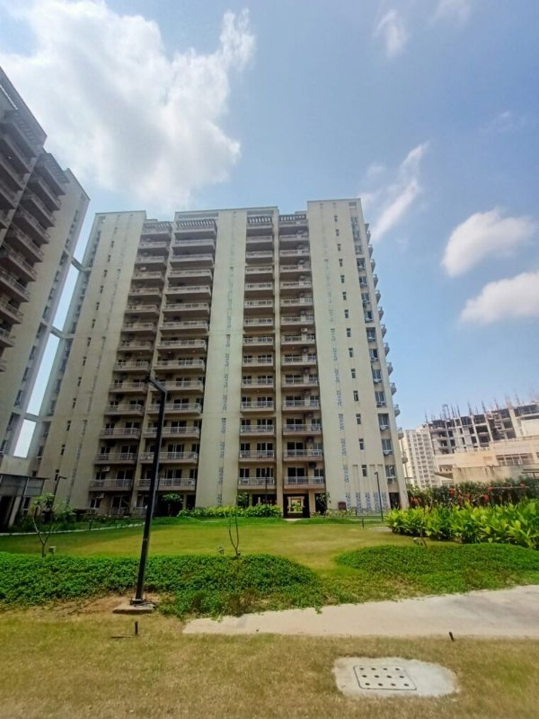 Exterior View, silverglades-the-melia 2.5 Bedroom 1425 Sq.Ft. Apartment In Sohna Sector 35 Gurgaon 10372910