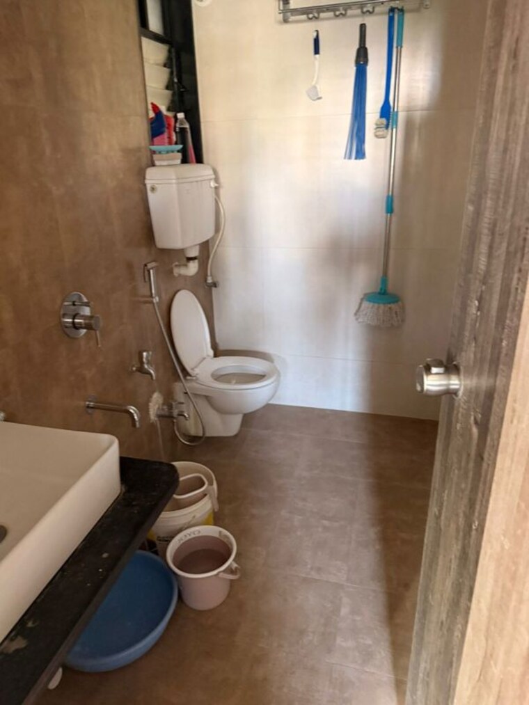 Bathroom, tathawade 1 Bedroom 451 Sq.Ft. Apartment In Tathawade Pune 10372899